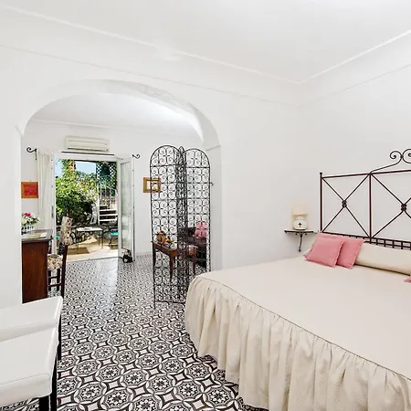 Il Giardino Dell'arte Bed & Breakfast 2*