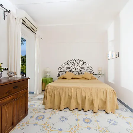 B&B Il Giardino Dell'arte 아나카프리